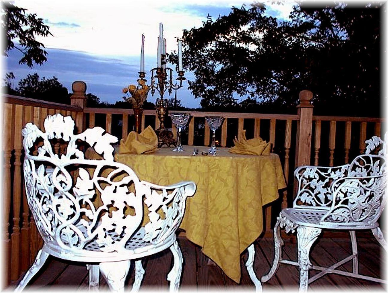Carleton House Bed And Breakfast Bonham Exterior foto